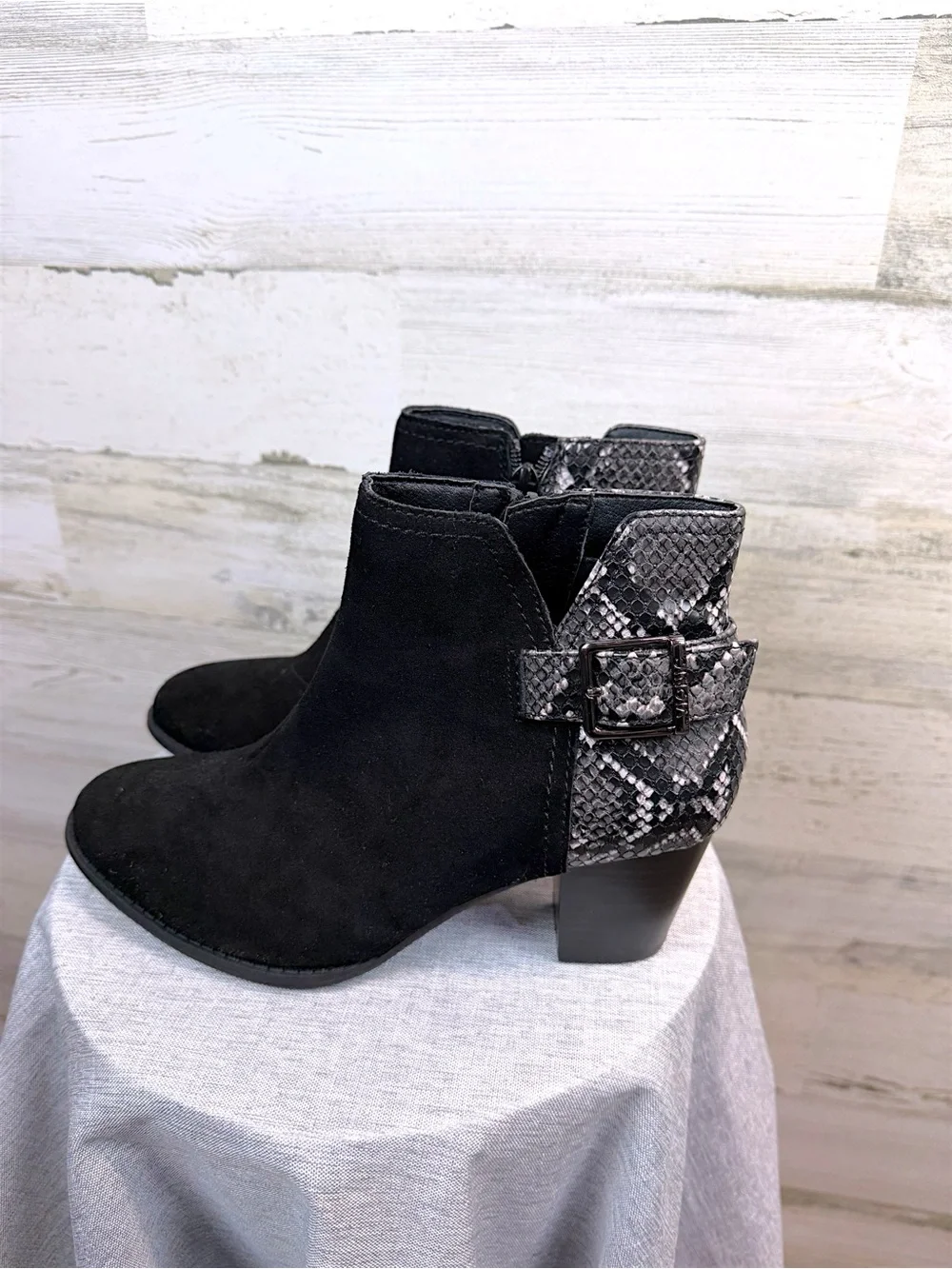 Vionic Naomi Snake Print Suede Ankle Booties Black Gray Buckle Comfort Heel 7